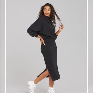 SPANX AirEssentials Midi Skirt size L